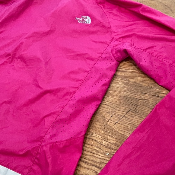 The North Face lightweight shell jacket - Picture 5 of 15